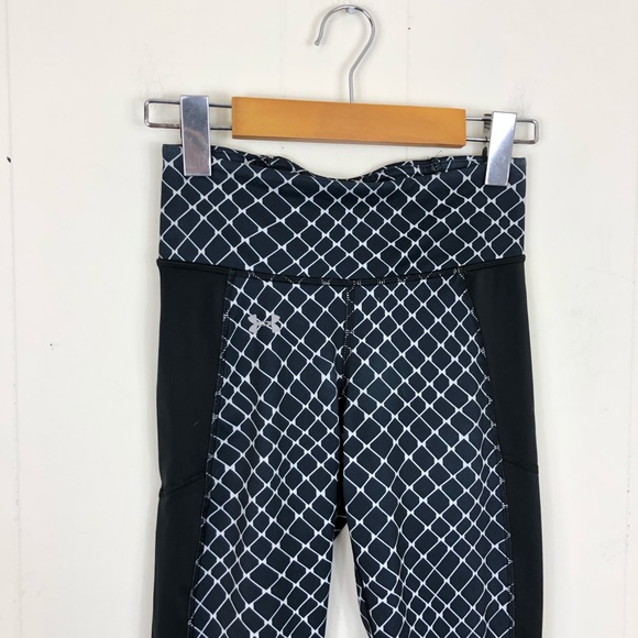 Under Armour 28” Heatgear Fly Printed Pants Sz XS - Picture 3 of 9